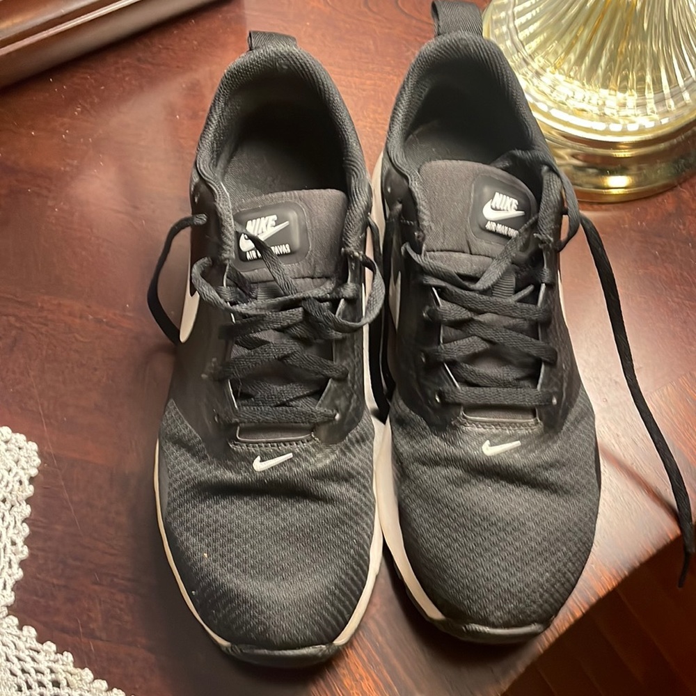 NIKE AirMax Tavas